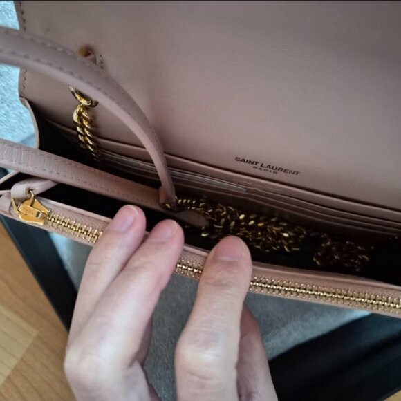 Saint Laurent Kate Tassel Wallet - Picture 3 of 9